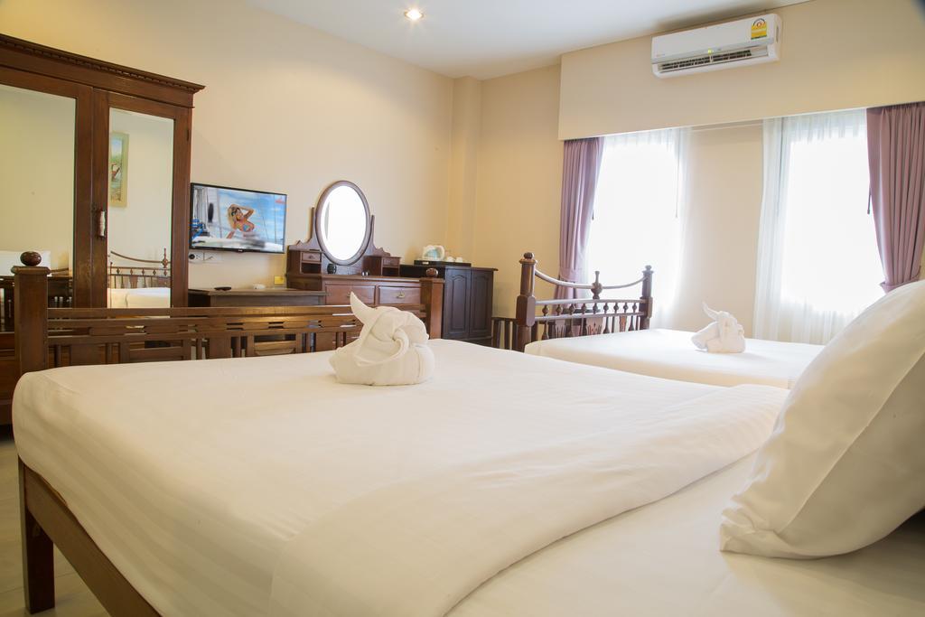 Puding Holiday World Kata Beach  Room photo