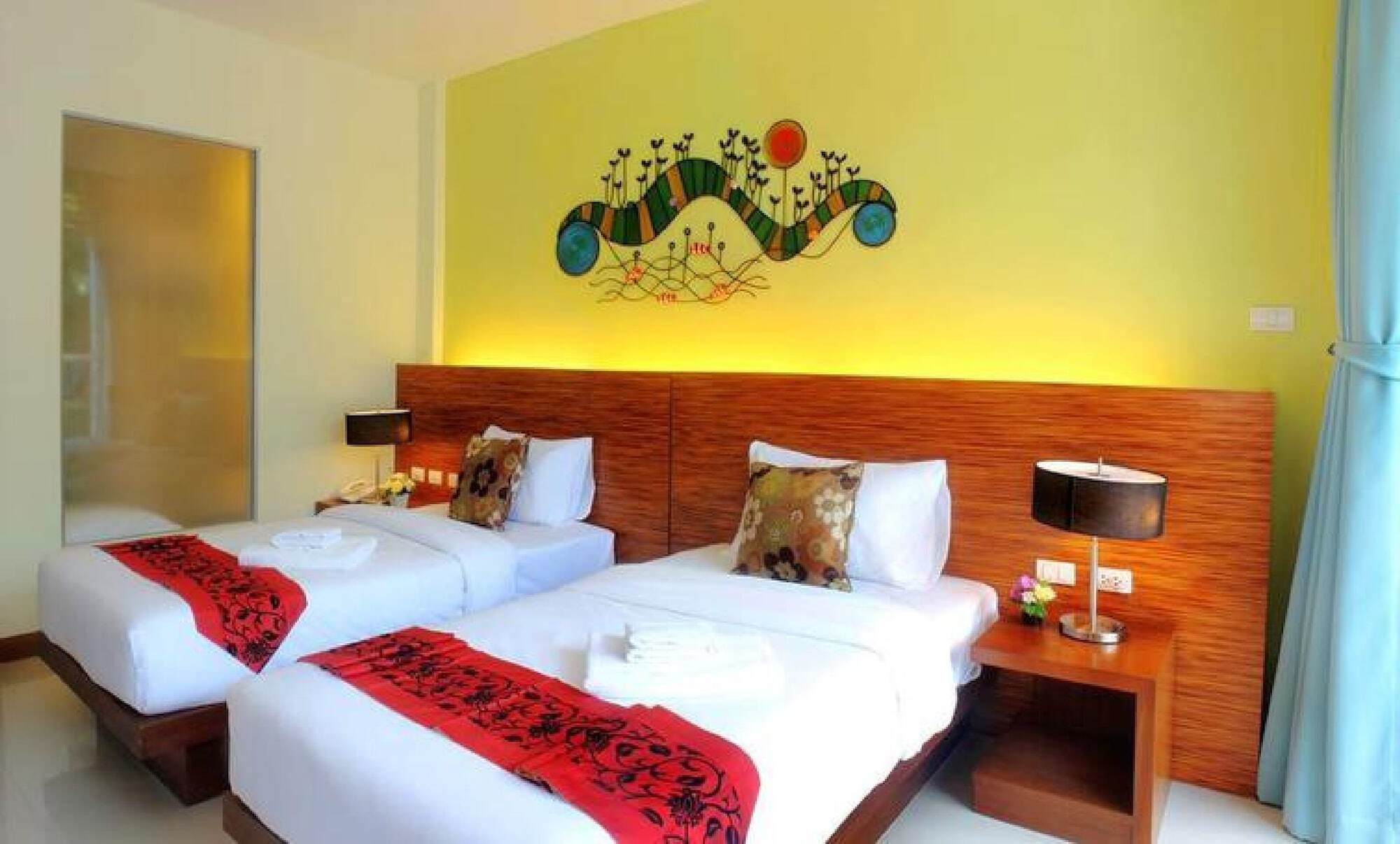 Puding Holiday World Kata Beach  Exterior photo